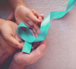 de-2002-hpv-hände-mit-schleife-320x290